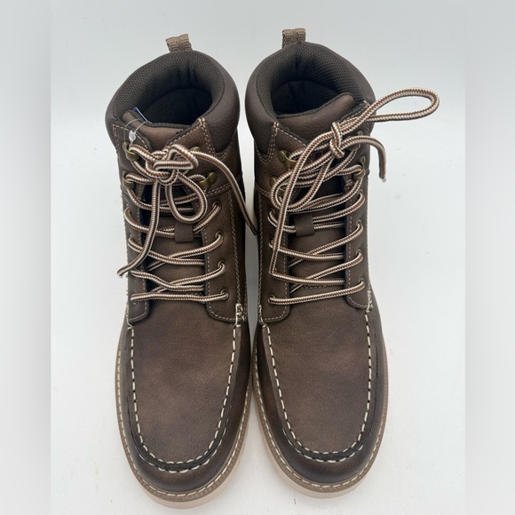 BRAND NEW Mens Sonoma Harlann Faux Leather Brown Moc Toe Boots Men’s Size 10 US main image 6